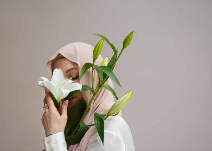 Muslimah Harus Tahu! 6 Tips Mempercantik Diri Sesuai Syariat Islam