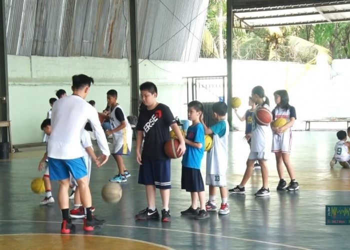 Membangun Semangat dan Skill Anak Melalui Eagles Academy: Jelajahi Dunia Latihan Basket untuk Usia 4-12 Tahun