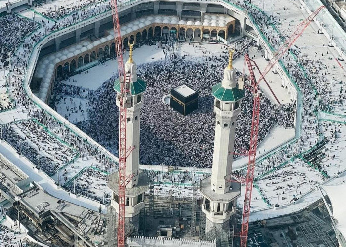 Jemaah Umrah Membludak, Pemerintah Saudi Minta Warga Makkah Mendahulukan Jemaah Luar Negeri
