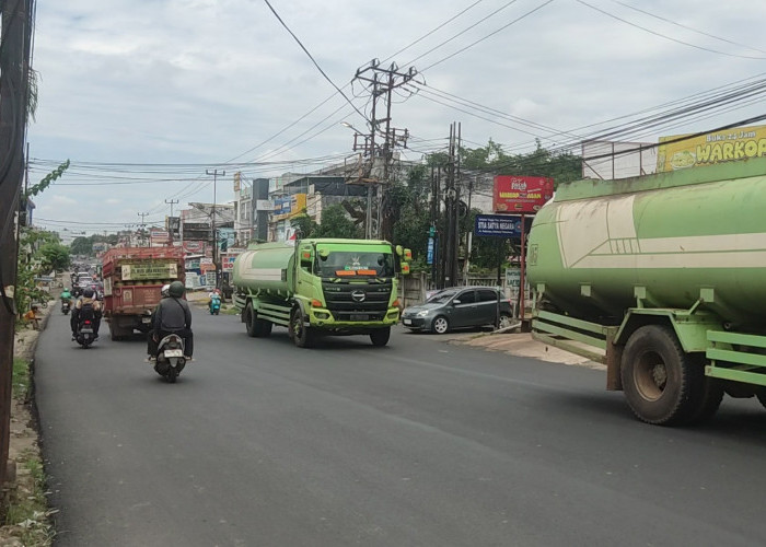 Kerap Melanggar Jam Operasional, Pemprov Sumsel Cari Solusi Permasalahan Angkutan Truk di Palembang 