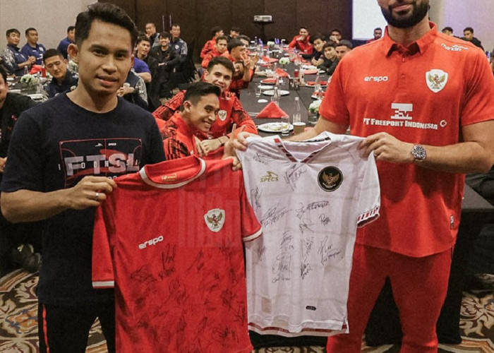 Juara AFF Futsal, Timnas Futsal Dijamu Makan Malam Oleh Timnas Senior