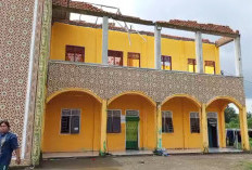 Diterjang Puting Beliung, Atap Ponpes Melayang