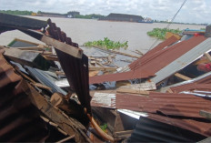 Polisi Ungkap Penyebab Tongkang Tabrak Rumah di Gandus