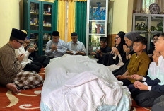 Ayahanda Bupati OKU Berpulang, Masyarakat OKU Bergantian Mengucapkan Belasungkawa ke Rumah Duka 