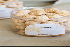 Kue Bangkit Sagu: Kue Tradisional Lembut yang Lumer di Mulut