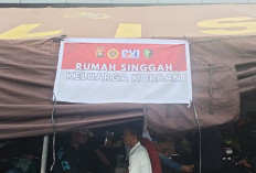 Tangis Ayah Pecah, Anak, Menantu dan Cucu Tewas dalam Kecelakaan Bus ALS