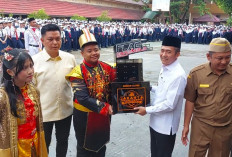 Walikota Palembang Ratu Dewa Apresiasi Prestasi Internasional Marching Band SMPN 1 Palembang