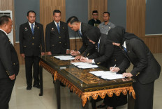 Kakanwil Kemenkum Sumsel Lantik 3 Pejabat Fungsional Analis Hukum, Upaya Dorong Penguatan Kajian Regulasi