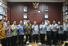 Kakanwil Kemenkum Sumsel Audiensi dengan Bupati OKU Timur, Perkuat Komitmen Bantuan Hukum bagi Masyarakat