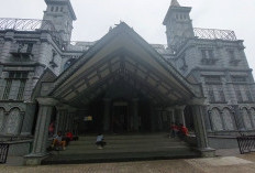 Peringatan Yesus Kristus Berlangsung Khidmat di Katedral Santa Maria Palembang