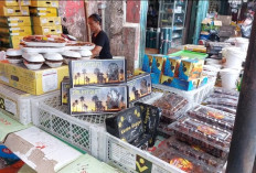 Penjualan Kurma di Pasar 10 Ulu Palembang Menurun