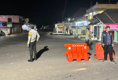 Personel Polsek Gunung Megang Patroli Antisipasi Pungli di Simpang Belimbing Cinta Kasih