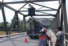 31 Titik Lampu Jalan Dipasang, Bupati : Kita Terus Berkomitmen Membangun OKU 