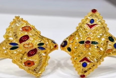 Kilau Emas Timur Tengah Memikat Warga Palembang