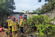Diduga HP Meledak, 1 Rumah di Palembang Hangus Dilalap Api