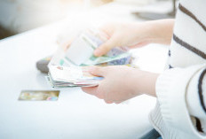 Kurs Dolar AS Tembus Rp17.000 pada 7 April 2026, Rupiah Masih Tertekan