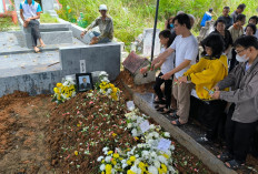 Pengusaha Kemplang Korban Perampokan Dimakamkan, Keluarga Desak Polisi Segera Tangkap Pelaku