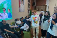 Walikota Palembang Tinjau Gerakan Donor Darah Hari Ibu 