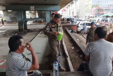 PKL di Bawah Jembatan Ampera 7 Ulu Ditertibkan, Praktik Tuak dan Penjahit Bahu Jalan Jadi Sorotan