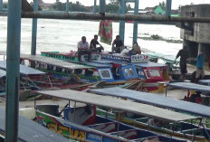 Transportasi Sungai di Dermaga 16 Ilir Palembang Mulai Ramai Penumpang pada Arus Balik Lebaran