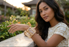 Gelang Emas Transparan dengan Inset Kristal atau Resin, Sentuhan Modern yang Memancarkan Keanggunan