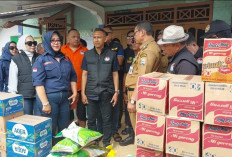 PMPB Sumsel Bantu Korban Kebakaran di Lawang Kidul 