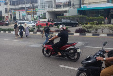 Alamak! Baru Diperbaiki, Jalan Sudirman Depan RSMH Kembali Rusak dan Bergelombang