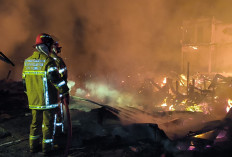 Diduga Akibat Gas Elpiji Bocor, Kebakaran Hanguskan 9 Rumah di 1 Ilir Palembang