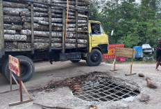 Kerangka Besi Terkuak, Jembatan Jalan Lintas Kabupaten di Kecamatan Payaraman Nyaris Ambruk