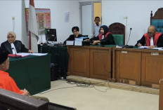 Jaksa Bacakan Dakwaan Berlapis terhadap Haji Sutar di PN Palembang