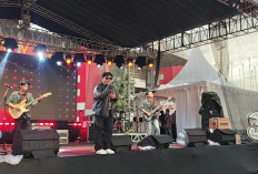 Doorprize Umroh dan Penampilan Band Meriahkan PALTV Night Run Festival