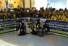 200 Jemaah Umroh Diberangkatkan Holiday Angkasa Wisata Lewat Paket 9 Hari