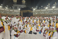 433 Jemaah Umroh Holiday Angkasa Wisata Laksanakan Umroh Pertama dengan Penuh Haru