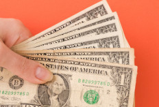 Kurs Dolar AS Hari Ini 13 April 2026: Rupiah Masih Tertekan, BI Catat Kurs Jual di kisaran Rp17.000