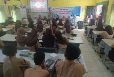 Kesbangpol Palembang dan BNN Sumsel Sosialisasi Bahaya Narkoba Kepada Pelajar SMPN 2 Palembang