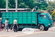 Truk Putar Balik Tabrak Pemotor di Indralaya, Korban Alami Luka Berat